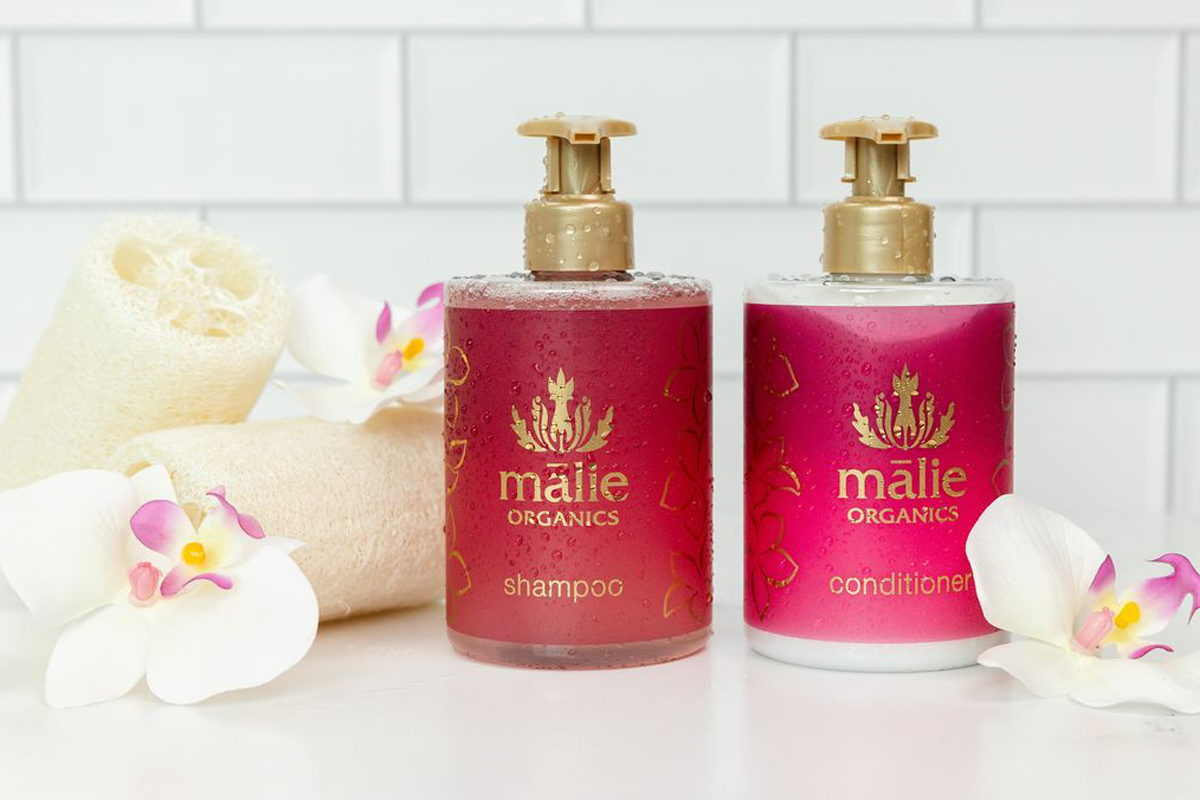 How To Help Frizzy Hair With The Right Beauty Oil And Shampoo