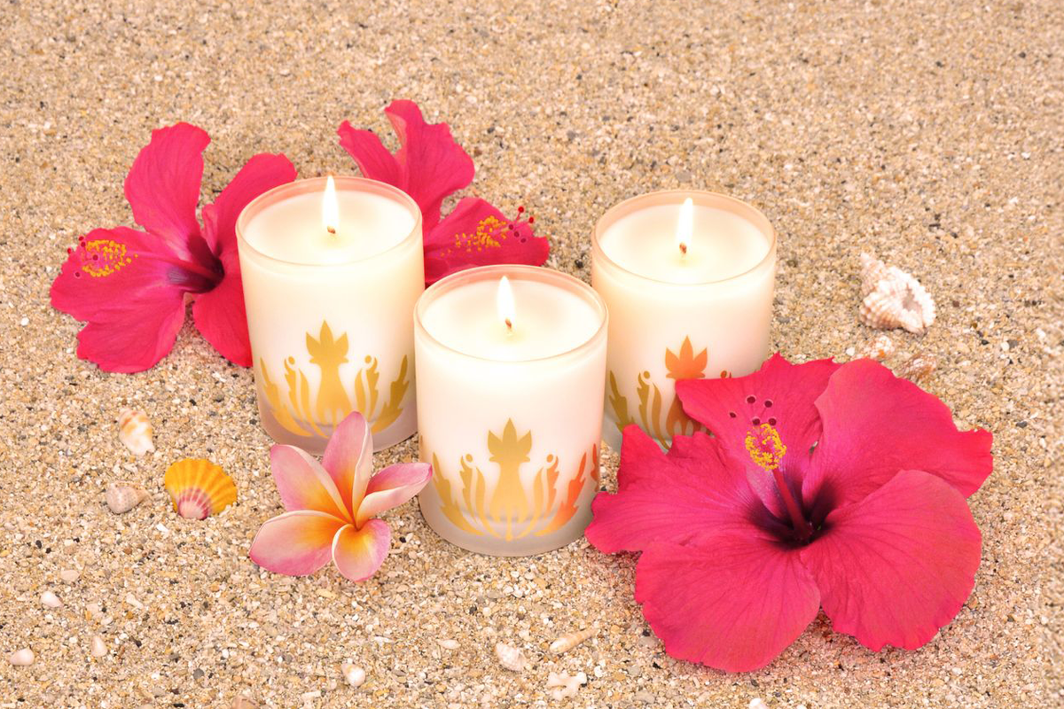 4 Secrets To Layering Candle Scents For Special Occasions In Your Home
